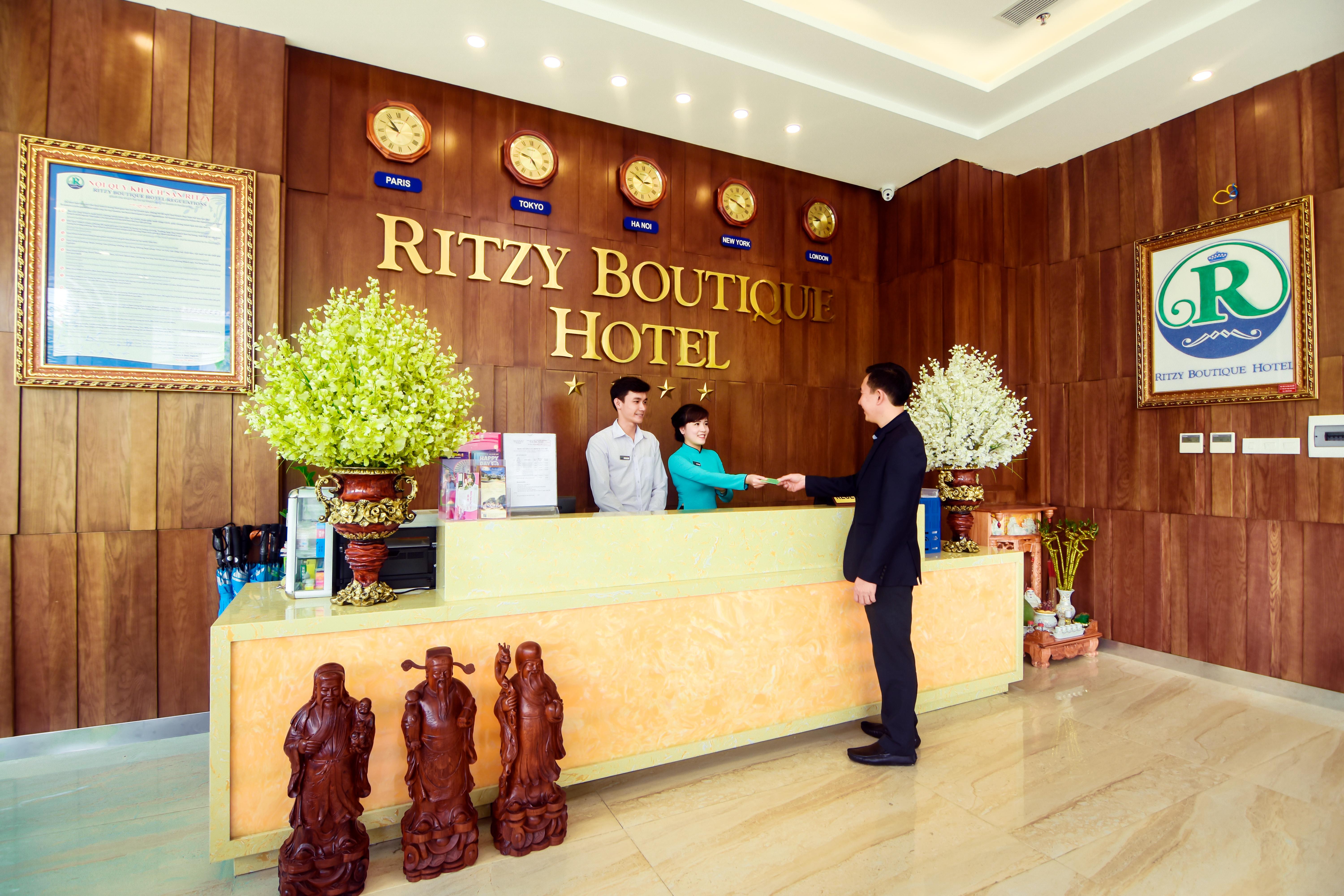Ritzy Boutique Hotel Da Nang Beach Zewnętrze zdjęcie